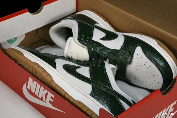 Low FJ2260-002 Gorge Nike Green Dunk 0728